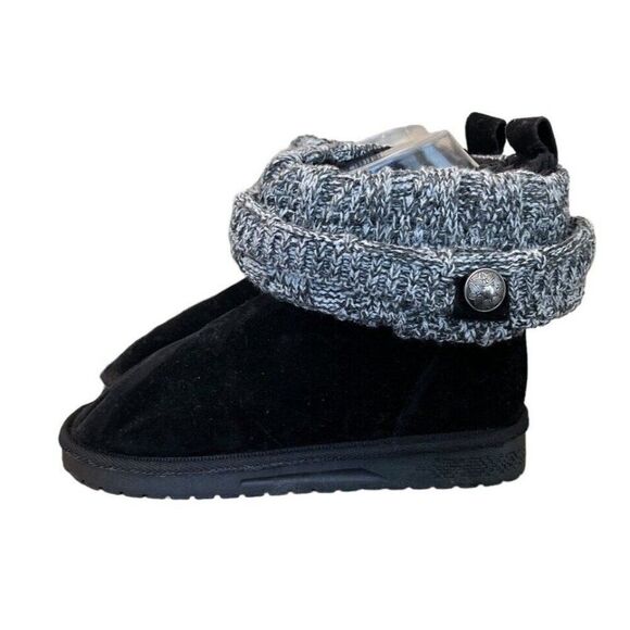 MukLuks Women's 6 Boots Faux Suede Faux Fur Ankle Booties Water Resistant NWT - Picture 2 of 7